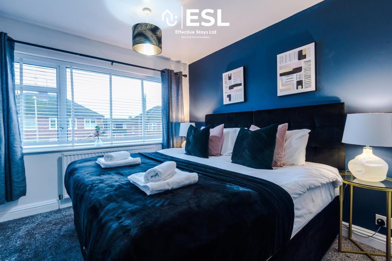 Open Plan - 3 Bedroom House - Garden And Outdoor Seating - Driveway Parking - Short Drive To City Centre Saughall Esterno foto