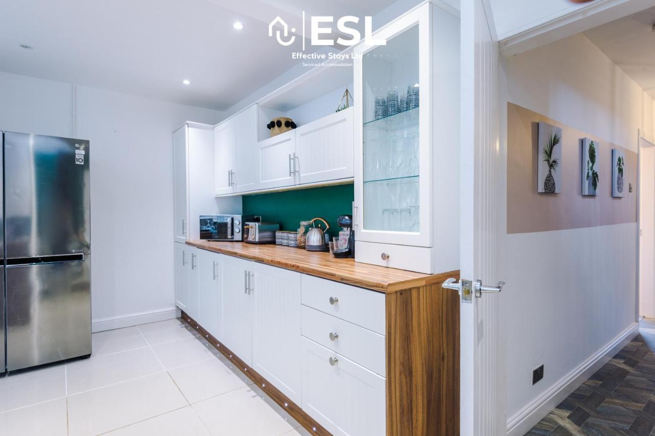 Open Plan - 3 Bedroom House - Garden And Outdoor Seating - Driveway Parking - Short Drive To City Centre Saughall Esterno foto